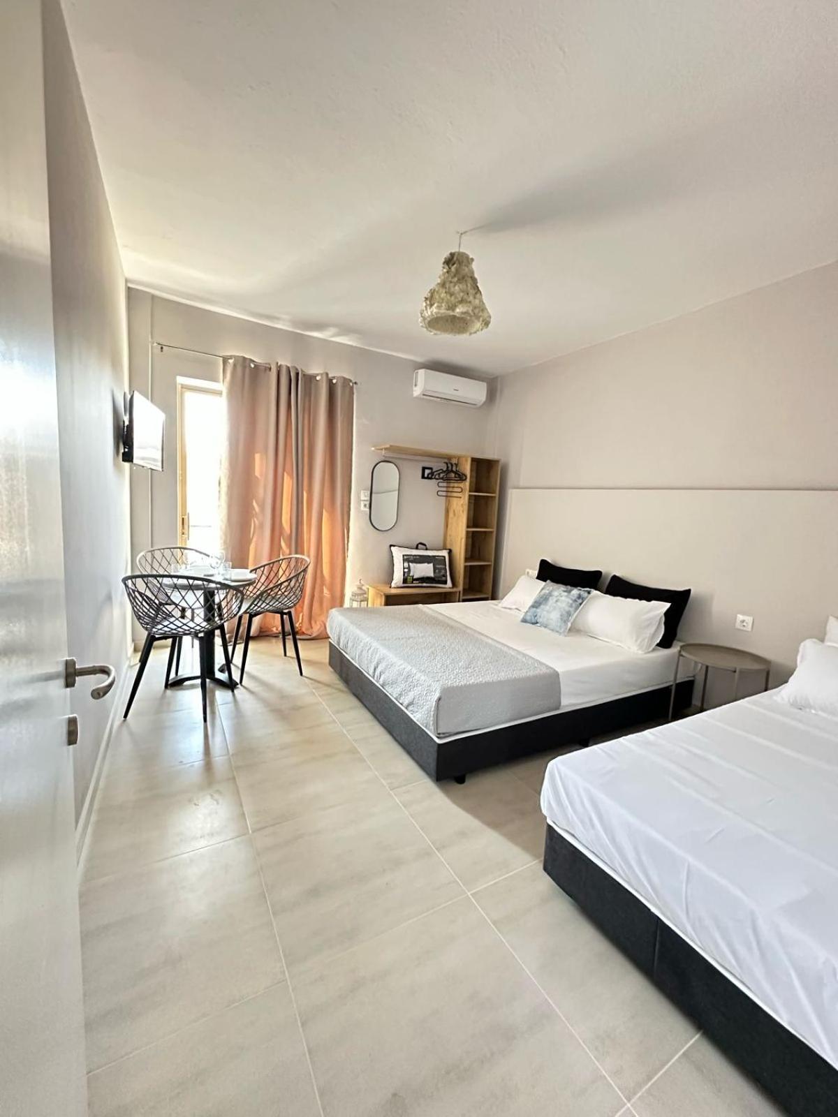 Room Nine 9 Beachfront Apartments Nea Kallikrateia ภายนอก รูปภาพ