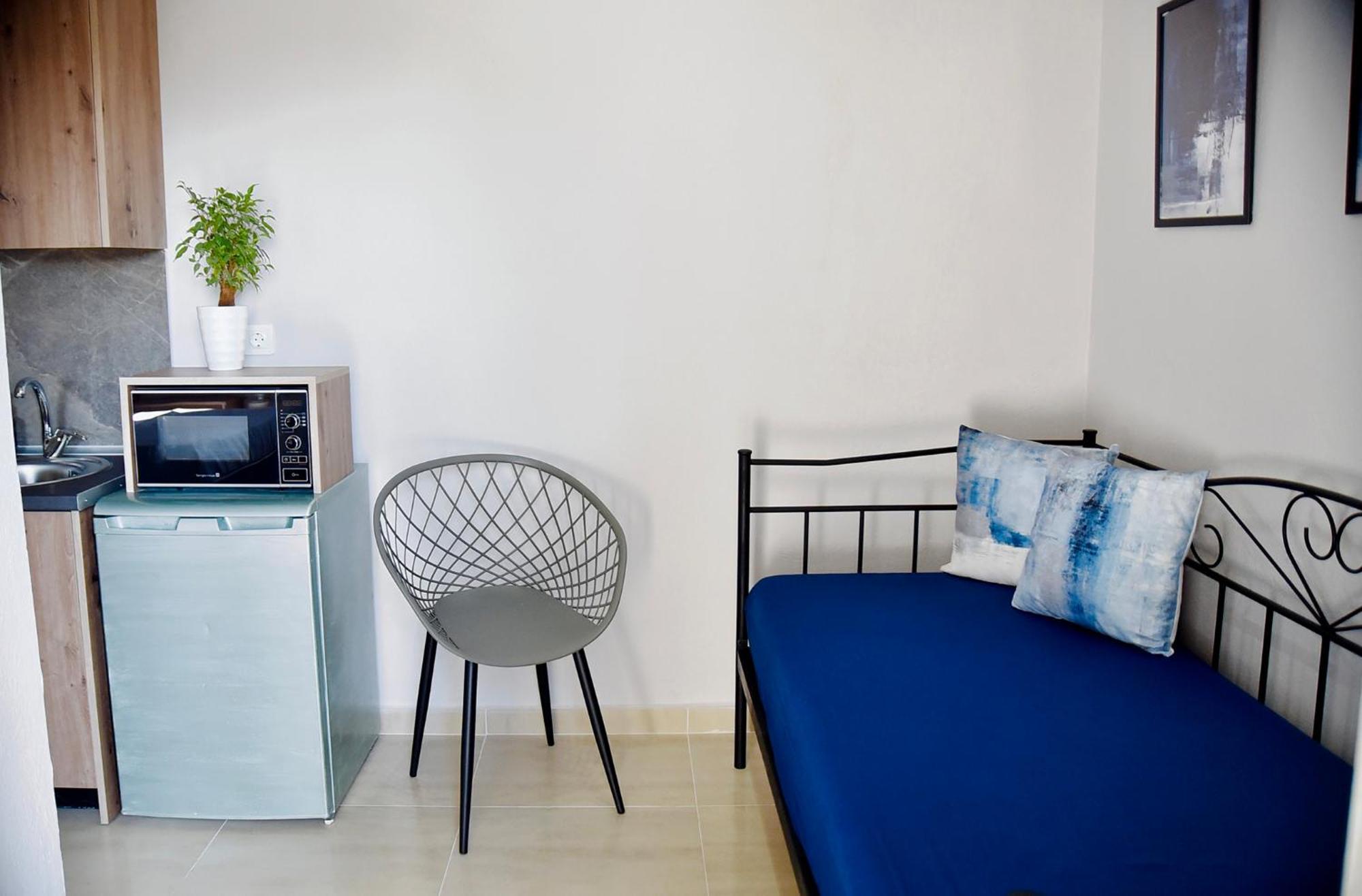 Room Nine 9 Beachfront Apartments Nea Kallikrateia ภายนอก รูปภาพ