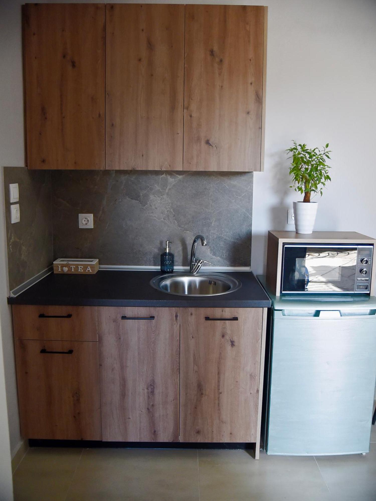 Room Nine 9 Beachfront Apartments Nea Kallikrateia ภายนอก รูปภาพ