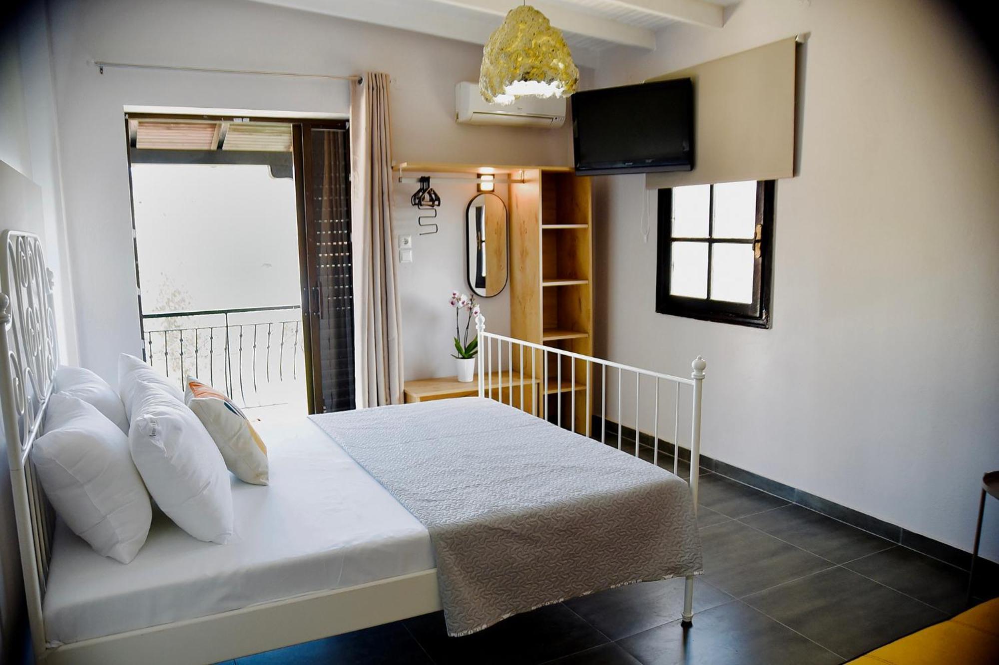 Room Nine 9 Beachfront Apartments Nea Kallikrateia ภายนอก รูปภาพ