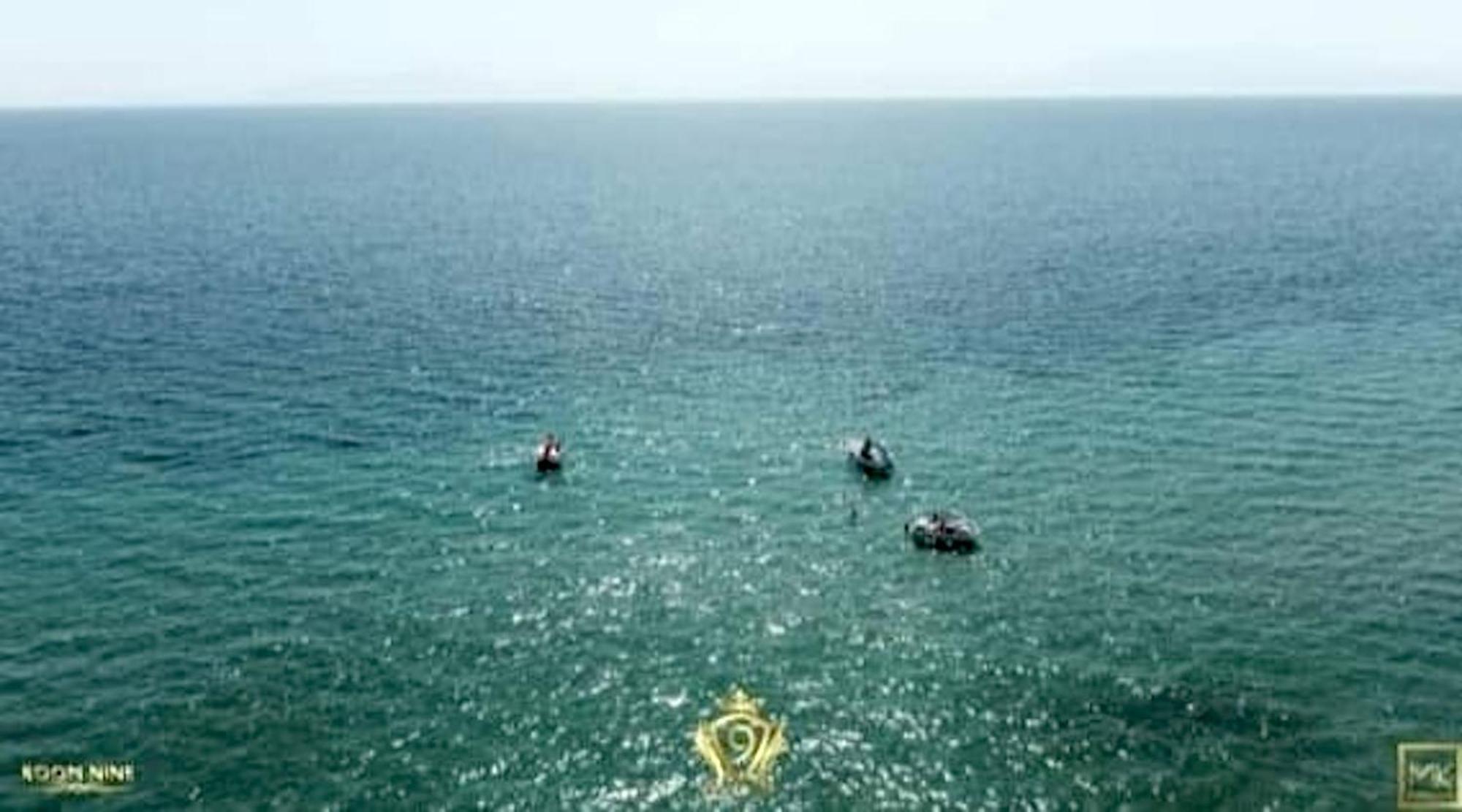 Room Nine 9 Beachfront Apartments Nea Kallikrateia ภายนอก รูปภาพ
