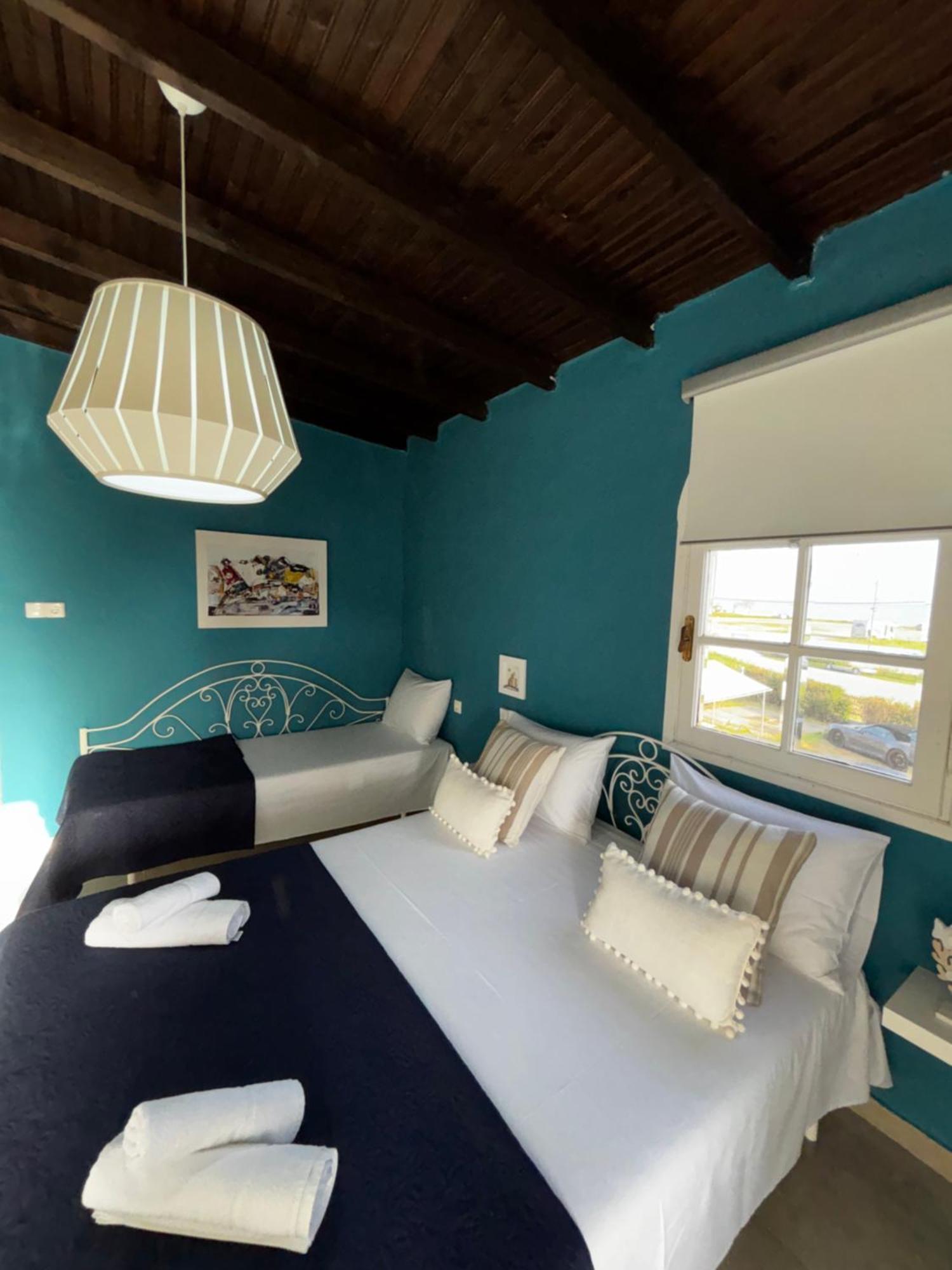 Room Nine 9 Beachfront Apartments Nea Kallikrateia ภายนอก รูปภาพ
